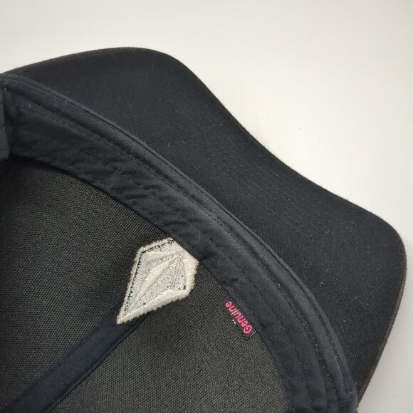 Volcom Snapback Trucker Hat Black One Size Adjustable Embroidered Mesh Back - Picture 8 of 9